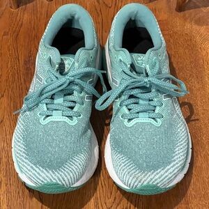 Size 8 - ASICS GT 2000 10 Sage White